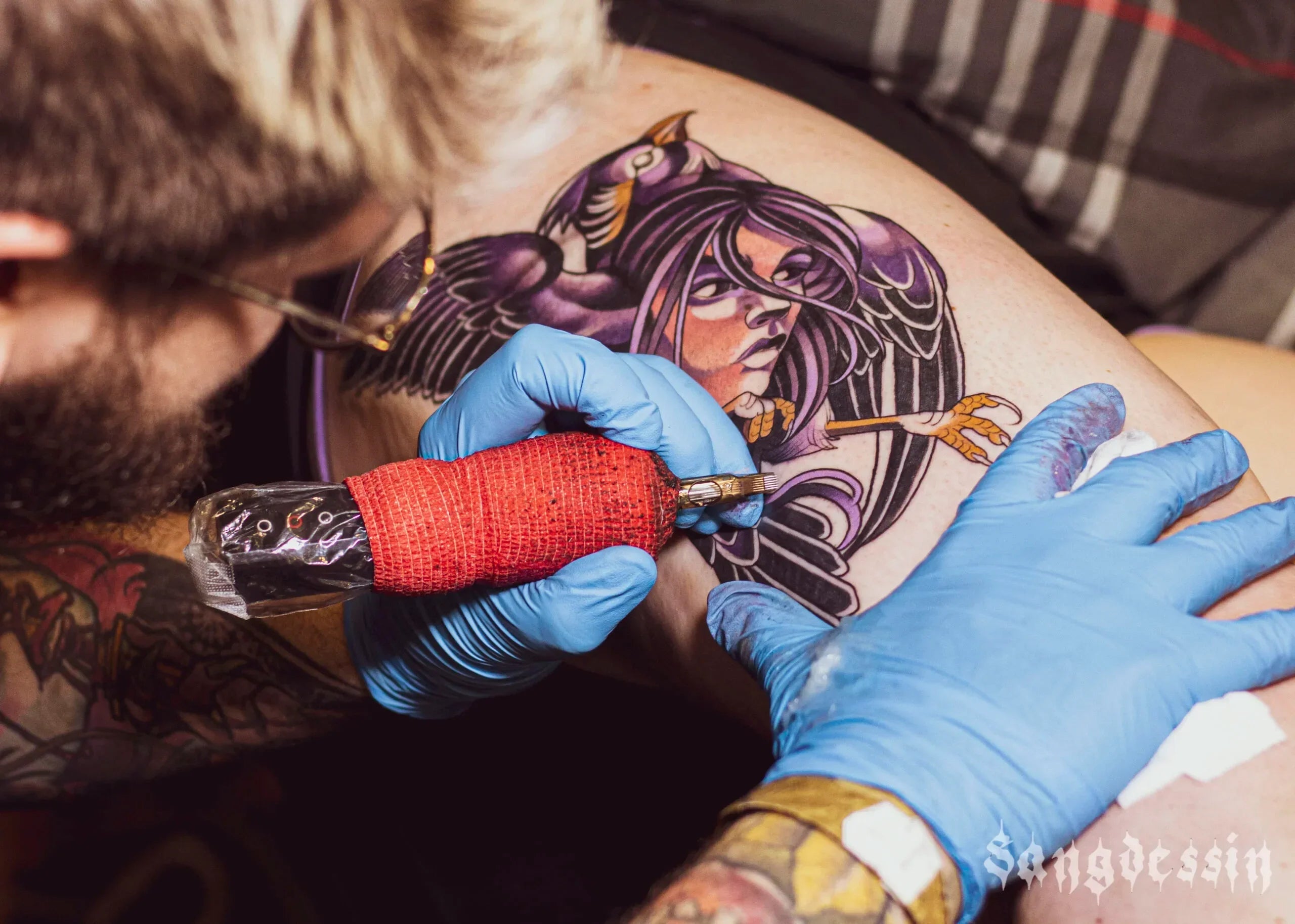 Plongez dans l’univers de l’art du tatouage : Des outils qui transforment la peau en toile - SBDistribution 